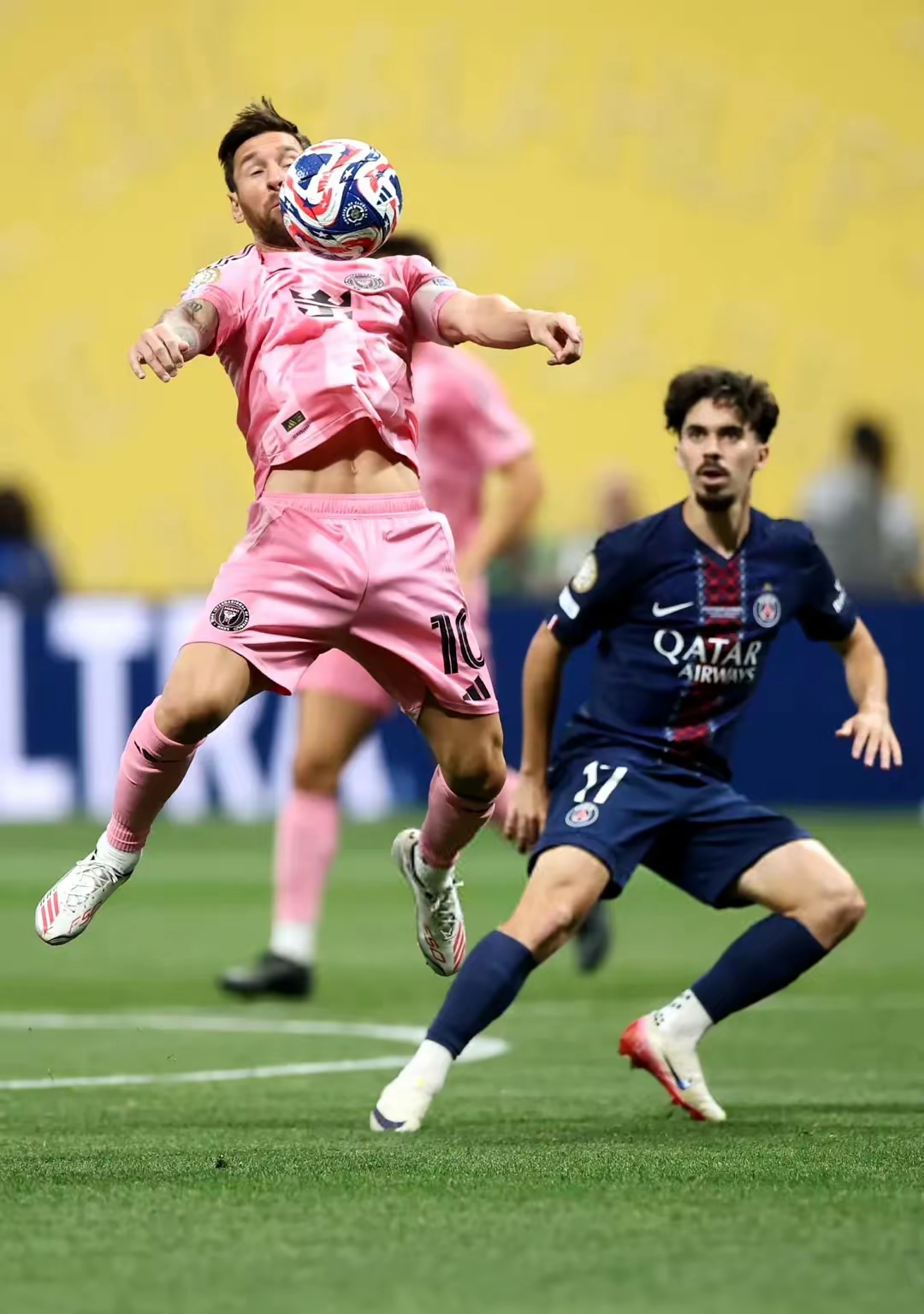 乐鱼体育在线-欧超杯清晨走向成谜，巴黎圣日耳曼临场应变，压力陡增，球队文化再被提及