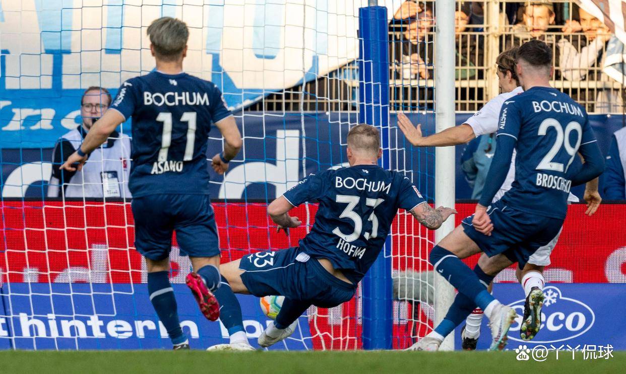 皇家社会训练开放日；今晚豪取连胜引欢呼；德国杯在即；球队文化再被提及