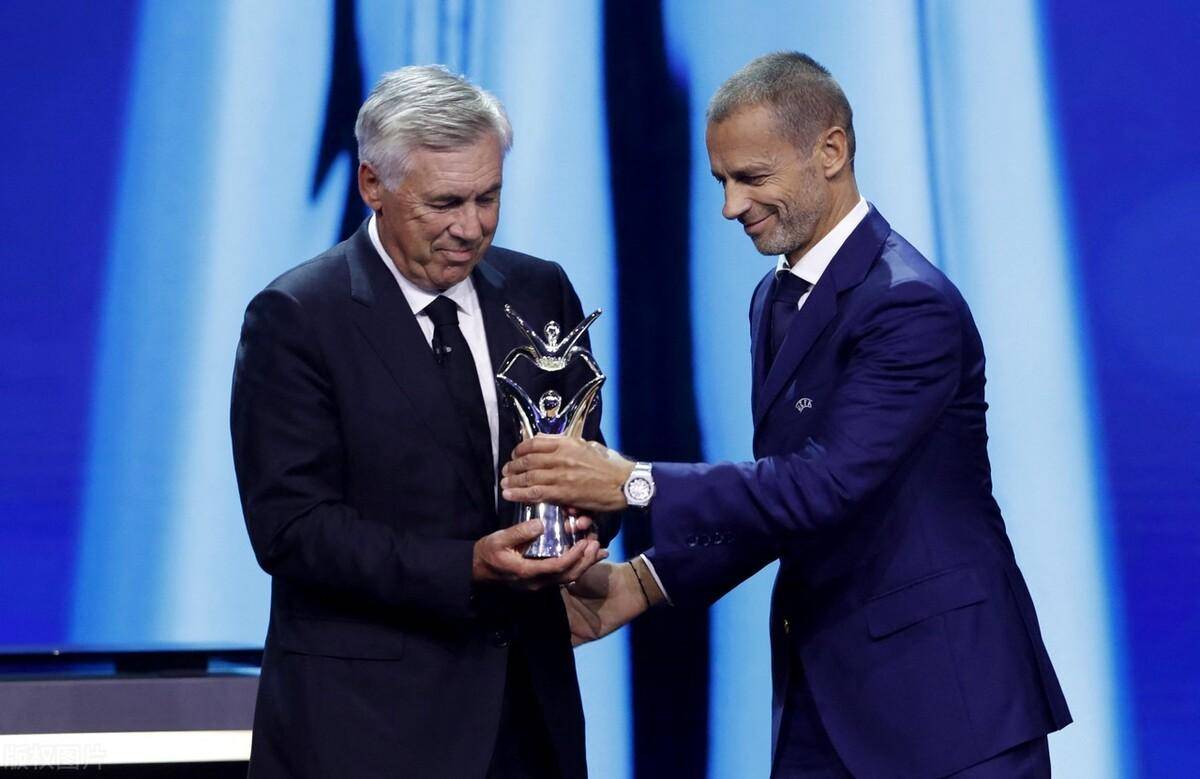 乐鱼体育在线-里程碑夜！本菲卡外线爆发，欧篮联赛后刷纪录，引发热议，更衣室氛围转暖