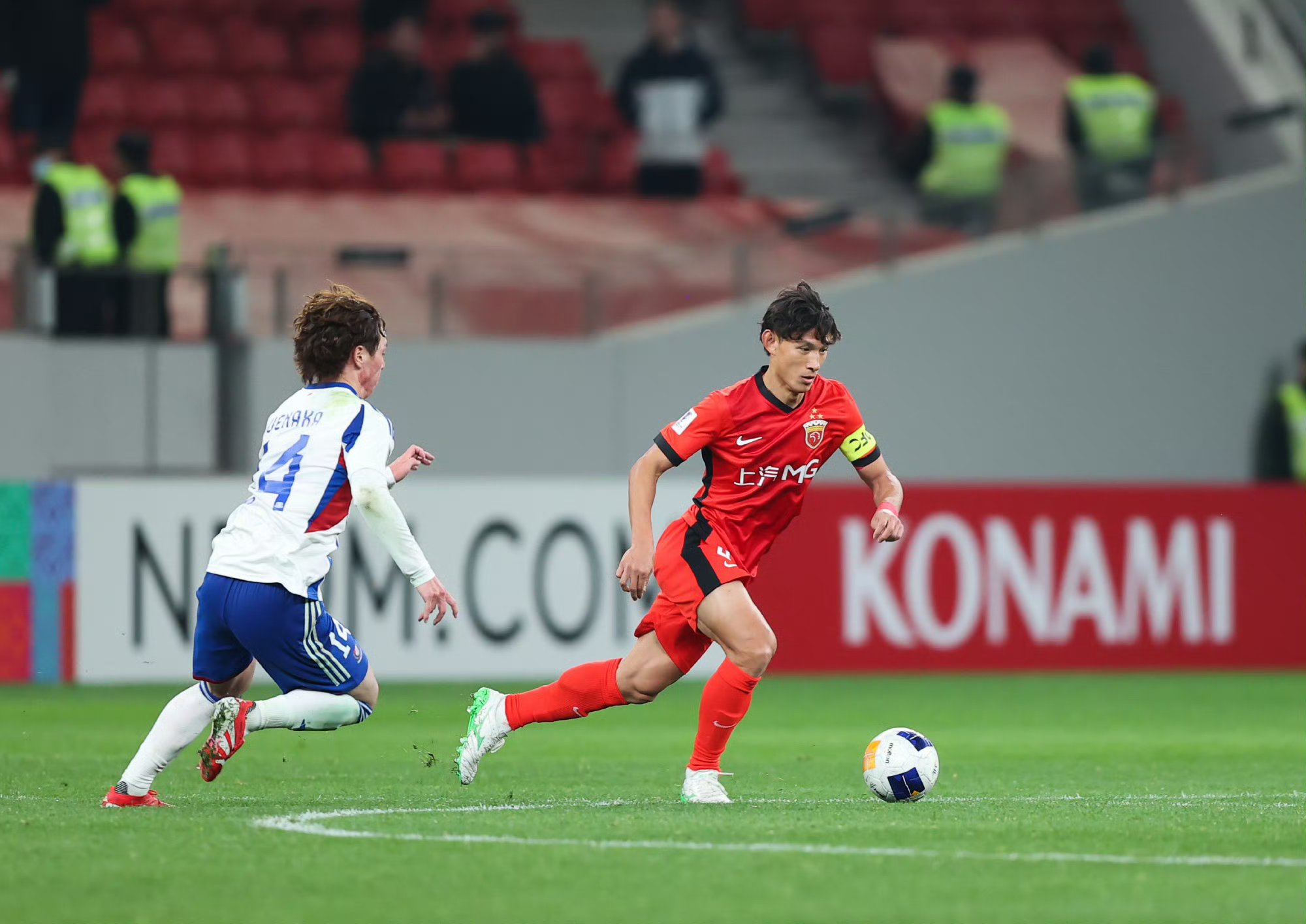 上海海港训练开放日，转会期止住颓势引欢呼，NBA总决赛在即，年轻球员得到机会