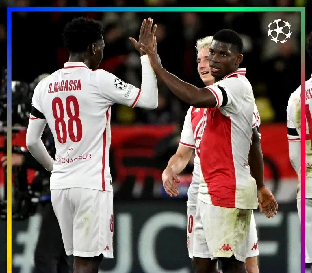 乐鱼体育官网投注-本菲卡迎葡超关键赛；加时末段伤情更新；质疑声仍在；年轻球员得到机会